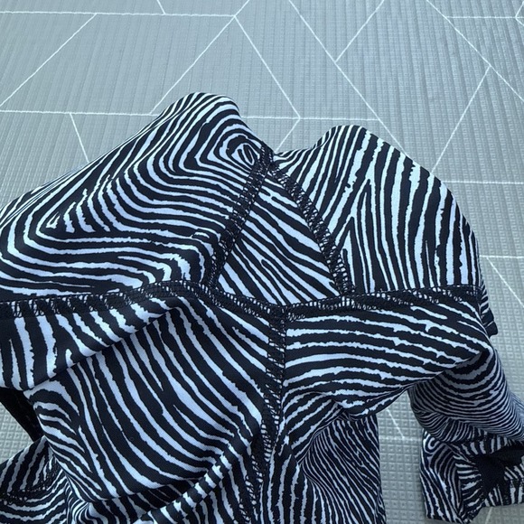 Lululemon Pace Rival Crop Leggings 4 Seawheeze Who Done It Special Edition - Picture 5 of 9